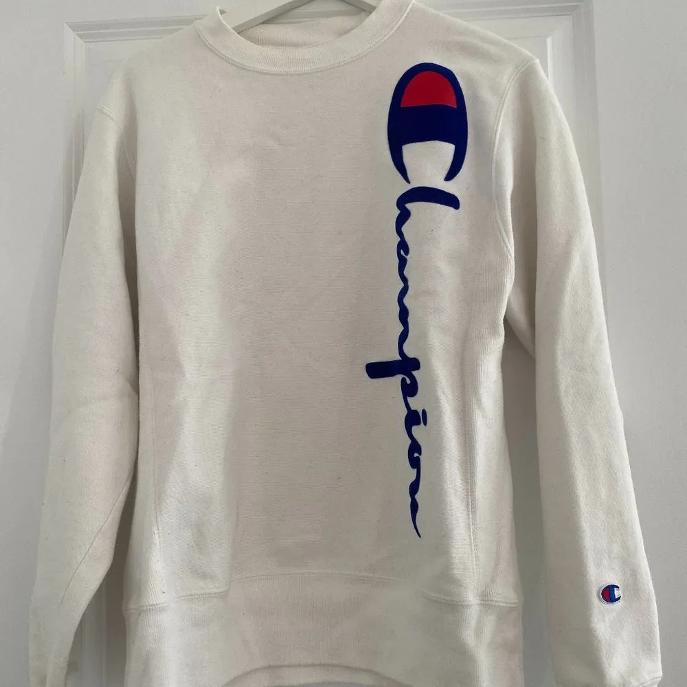 Champion Crewneck - Picture 1 of 3